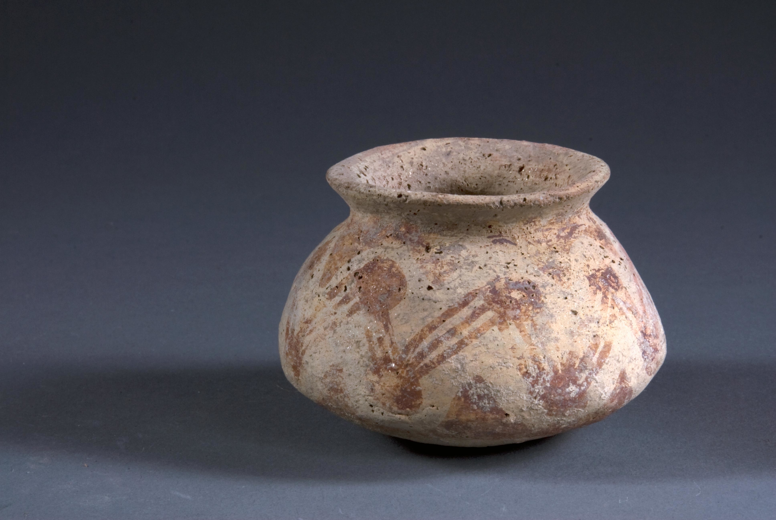 Hohokam Vessel. Photo Credit: Dan Boone/Ryan Belnap, Bilby Research Center, Northern Arizona University.